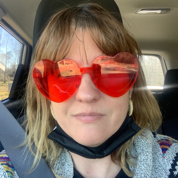 Meet your Posher, Alicia - Picture 1 of 1